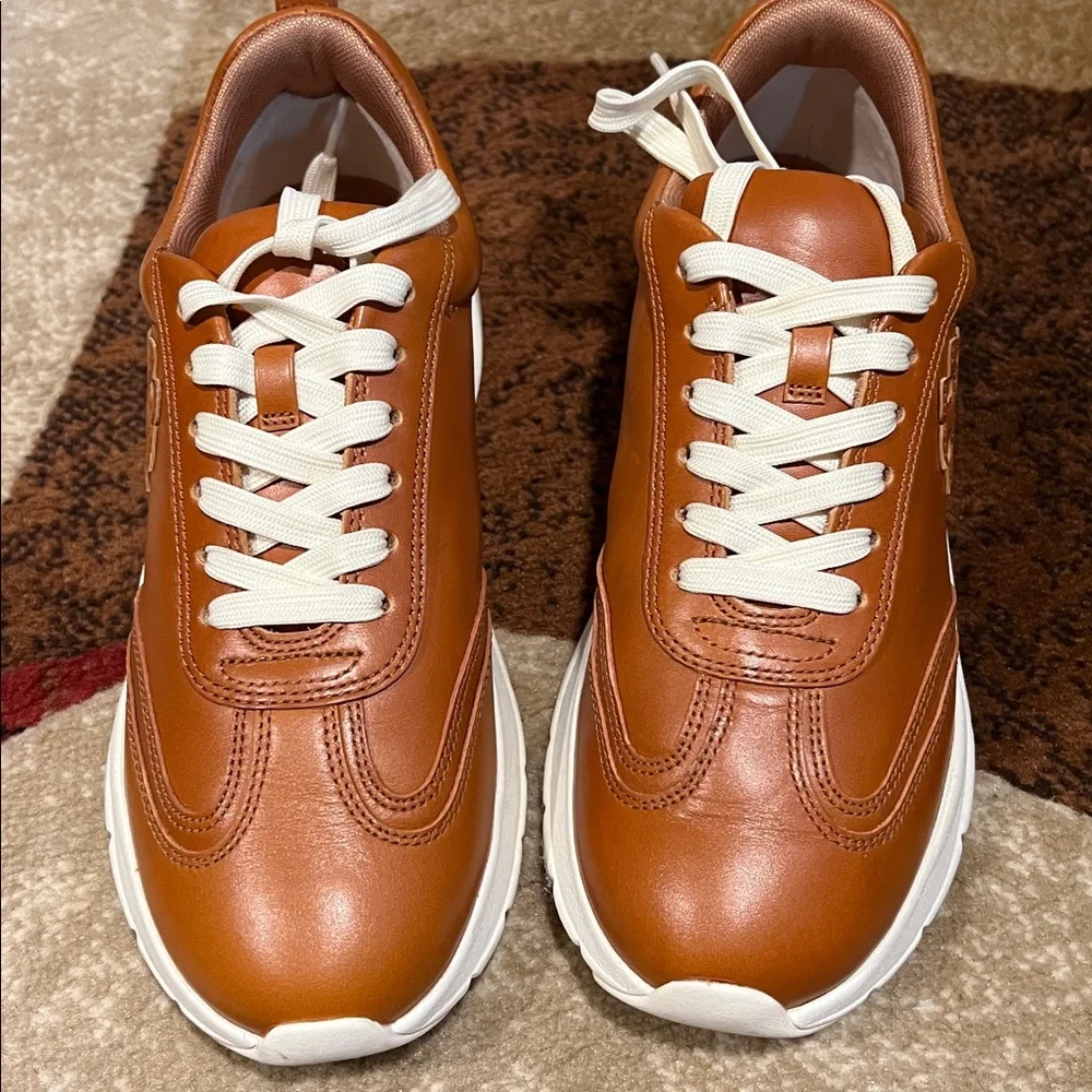 Tory Burch Tan Sneakers with White Accents - Picture 2 of 6